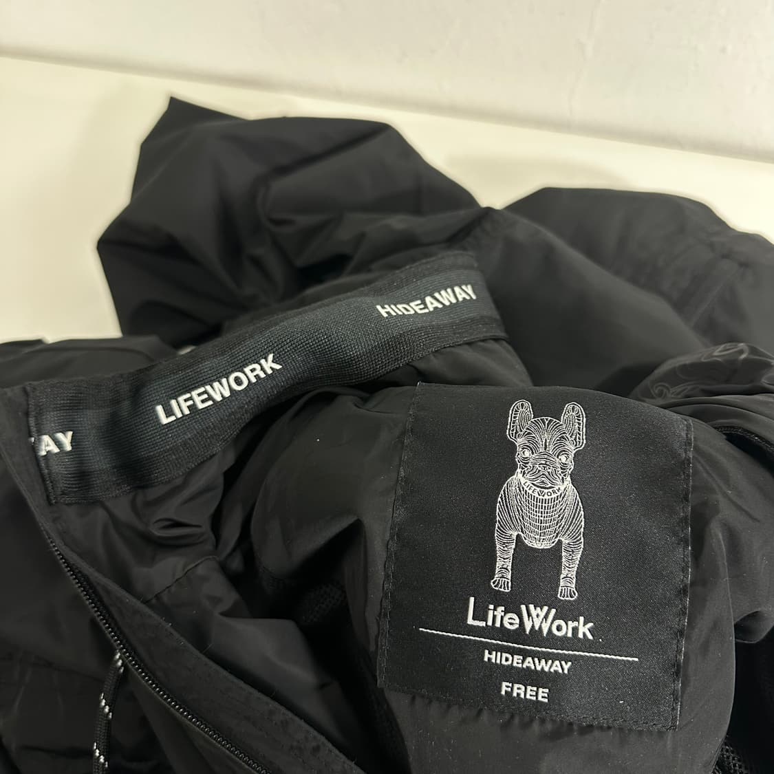 우먼FREE 라이프워크 블랙 오버핏 후드 바람막이 상품이미지6