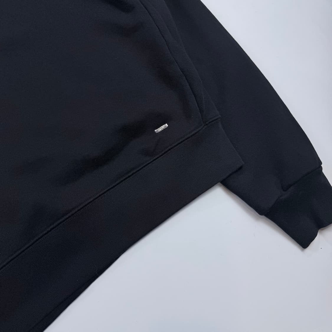 아미리 자수로고 후드티 블랙 상품이미지7