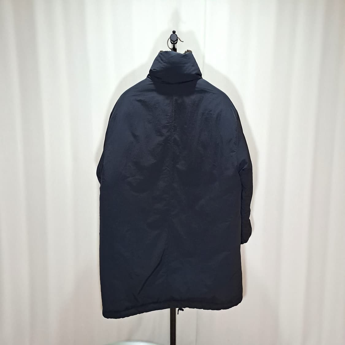 (택포) 22FW 커스텀멜로우 새드스마일 필드 다운 L B4 상품이미지4