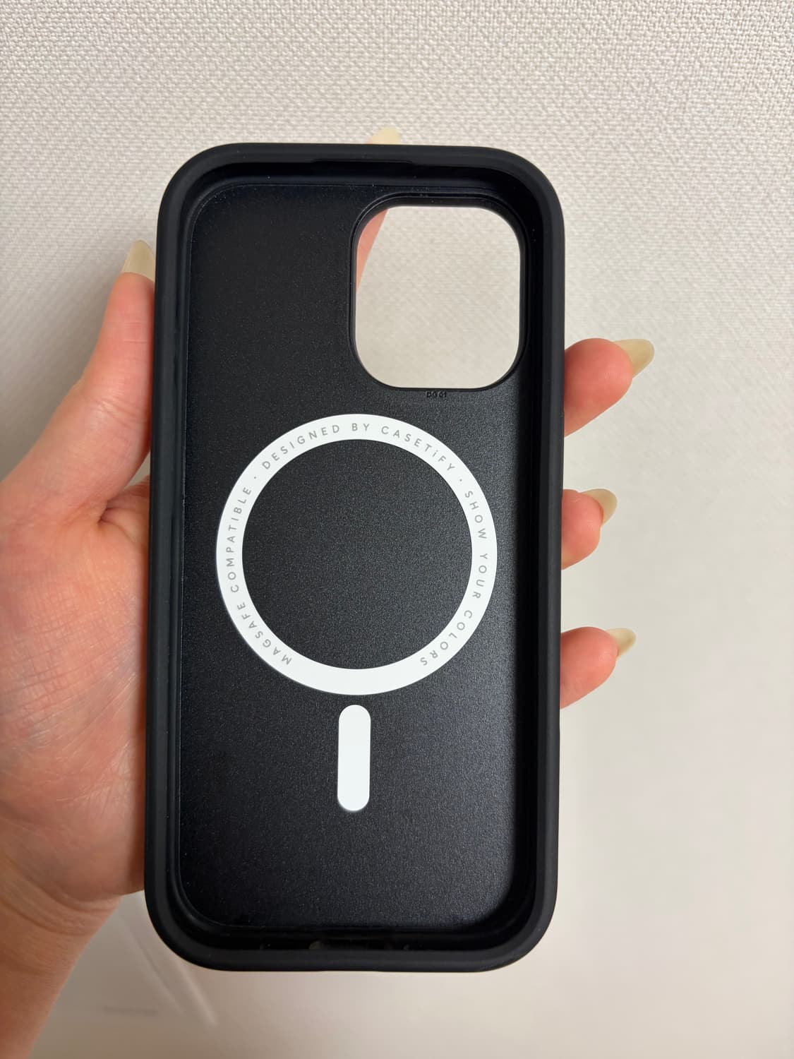 [아이폰 17] 케이스티파이 블랙 리본 케이스 상품이미지3