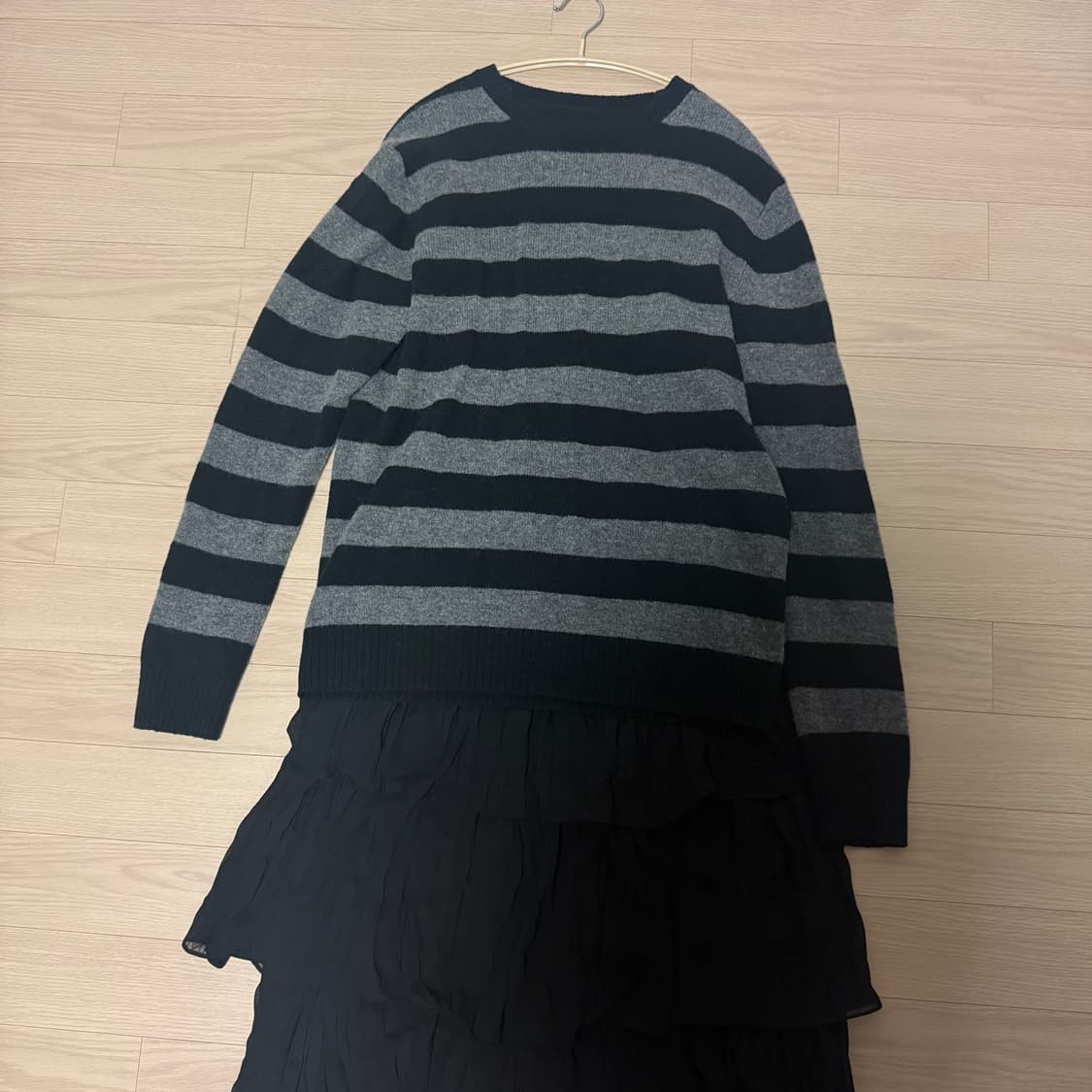 빈티지 코디 세트 줄무늬 니트 검정 캉캉 스커트 카모메산장 상품이미지2