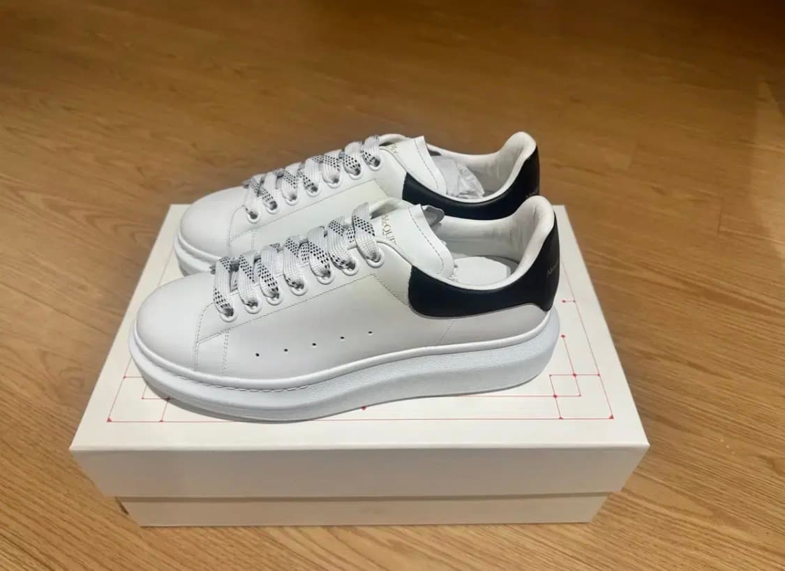 알렉산더 맥퀸 오버솔 40 265 사이즈 상품이미지1