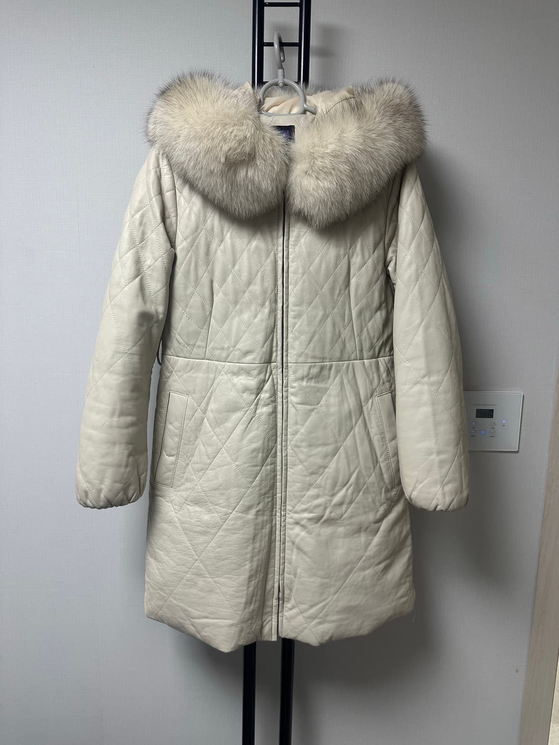 안나수이   구스다운  폭스퍼  양가죽  자켓-S사이즈 상품이미지1