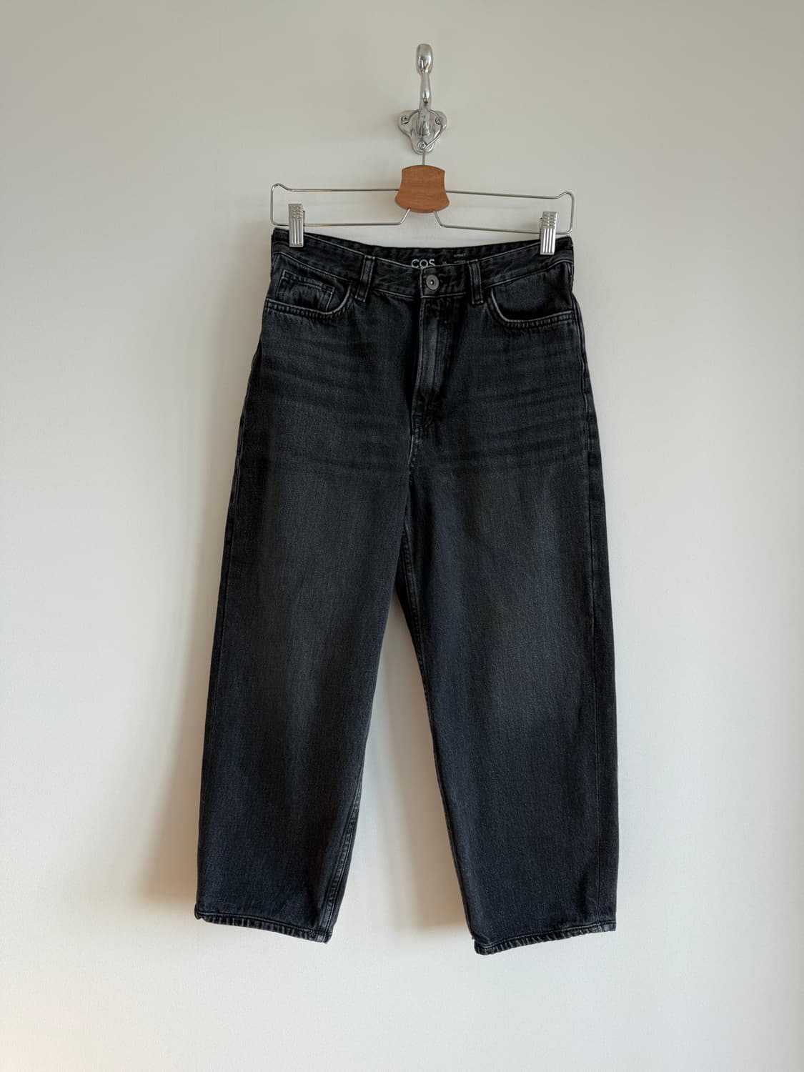 코스(COS) 흑청 데님 팬츠 상품이미지1