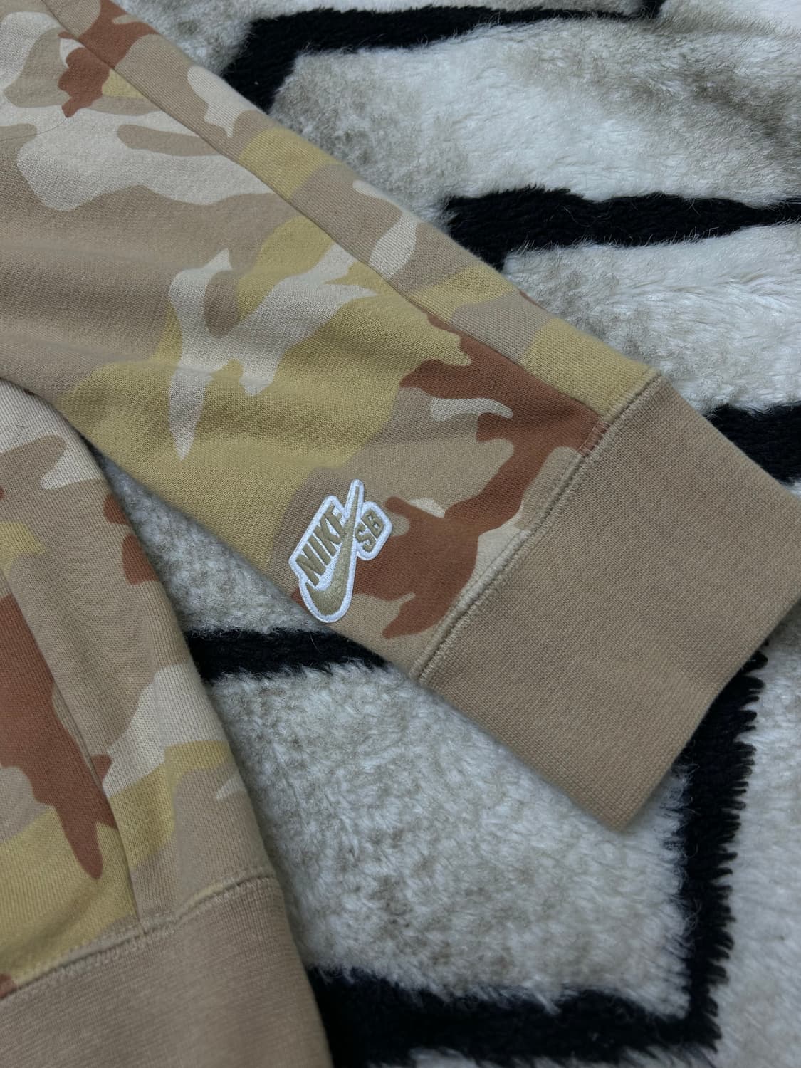 [M]나이키SB 카모 오버핏 맨투맨/기모 상품이미지1