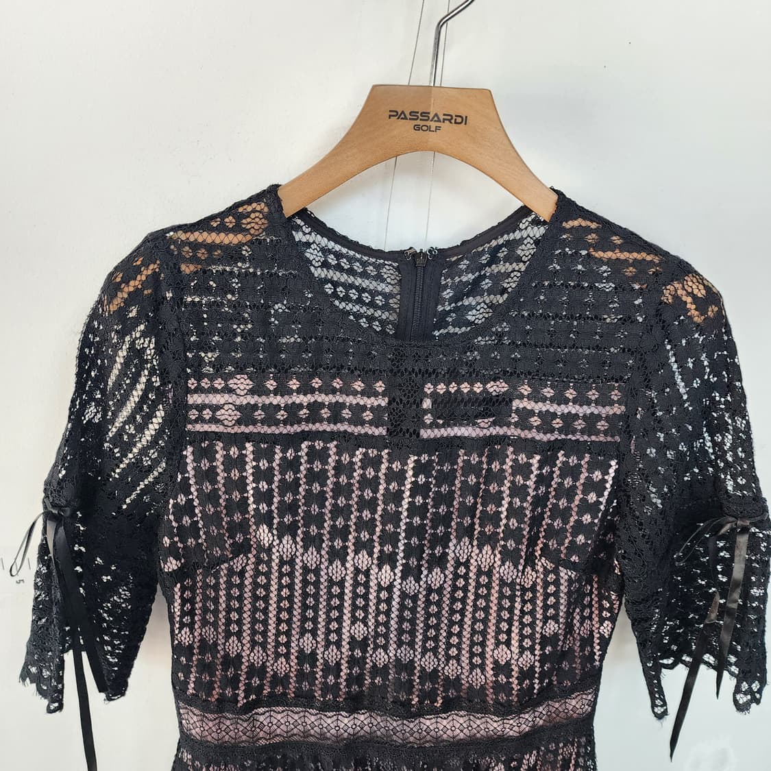 샤틴 레이스 블랙 원피스 상품이미지2