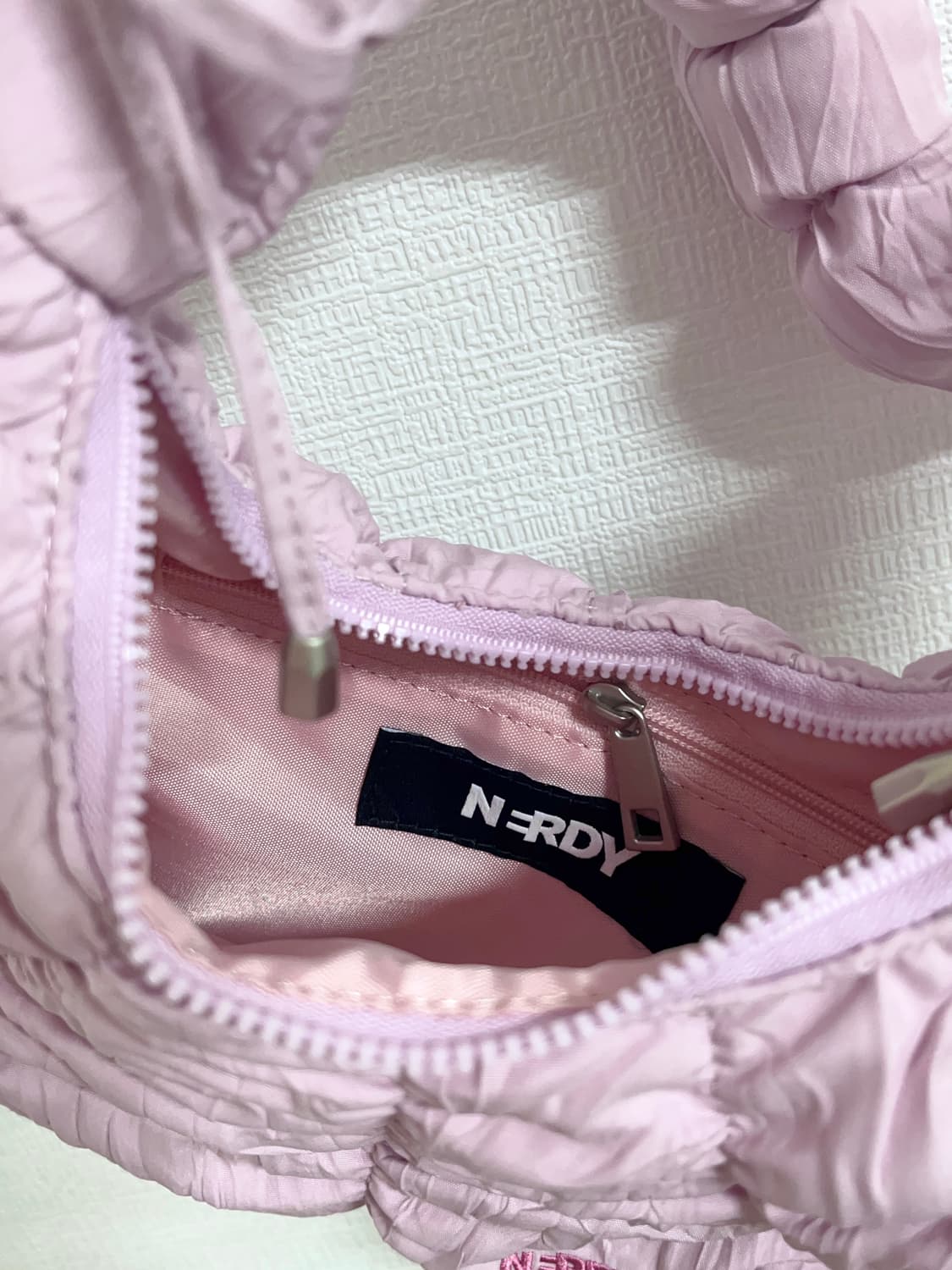 미니 플리츠 리본 호보백 베이비핑크 상품이미지3