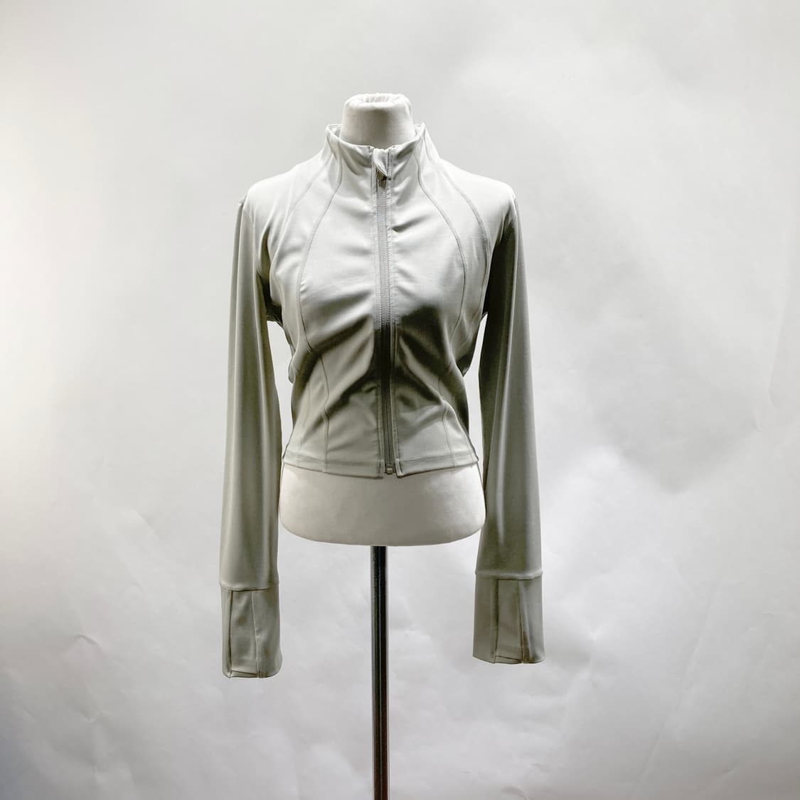 안다르 2023 여성크롭자켓 90  상품이미지1