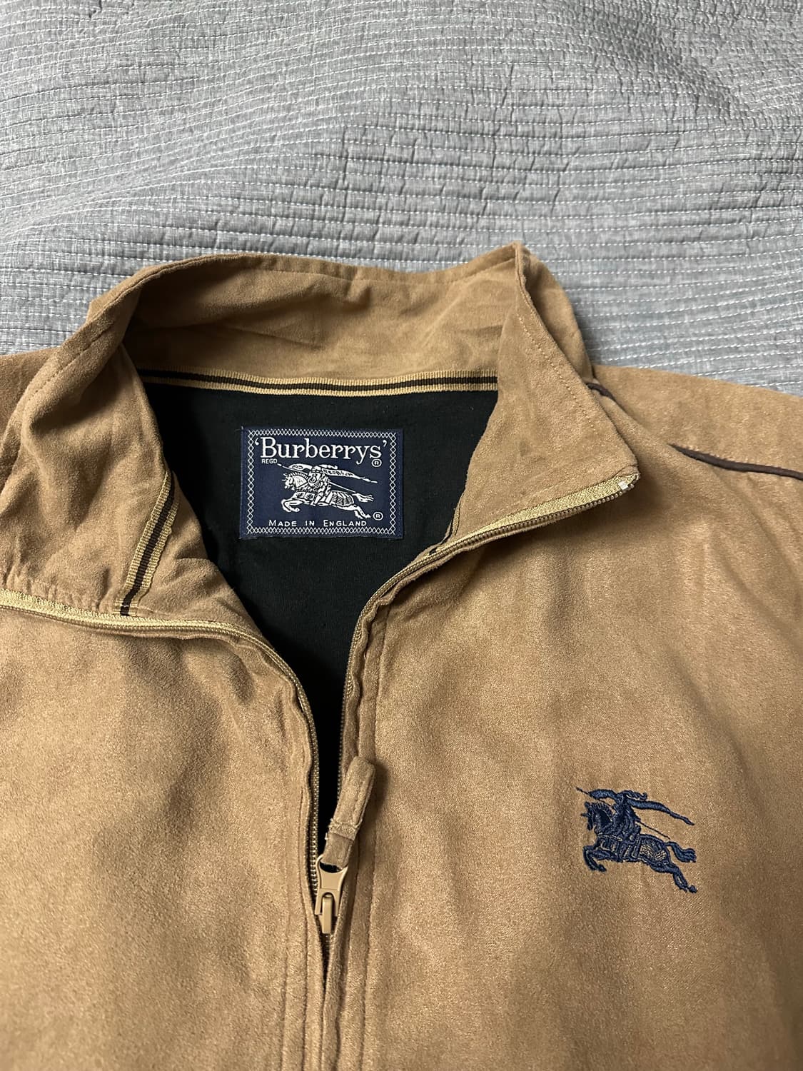 (XL) 버버리 빅로고 스웨이드 집업 상품이미지3