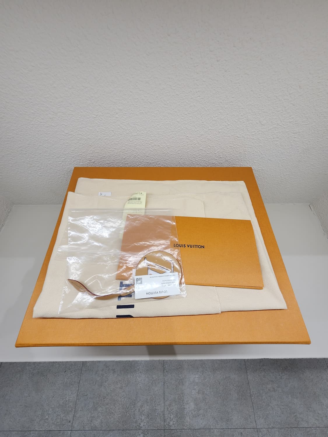 루이비통 M45501 모노그램 몽수리 PM 브라운 상품이미지9