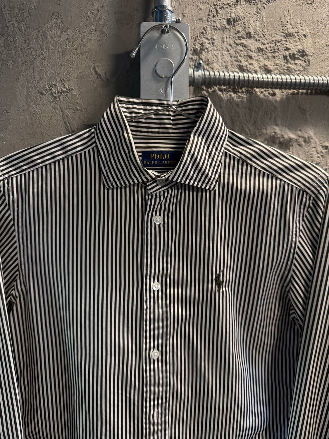 0 폴로 랄프로렌 POLO 클래식핏 스트라이프 셔츠 블랙화이트 상품이미지4