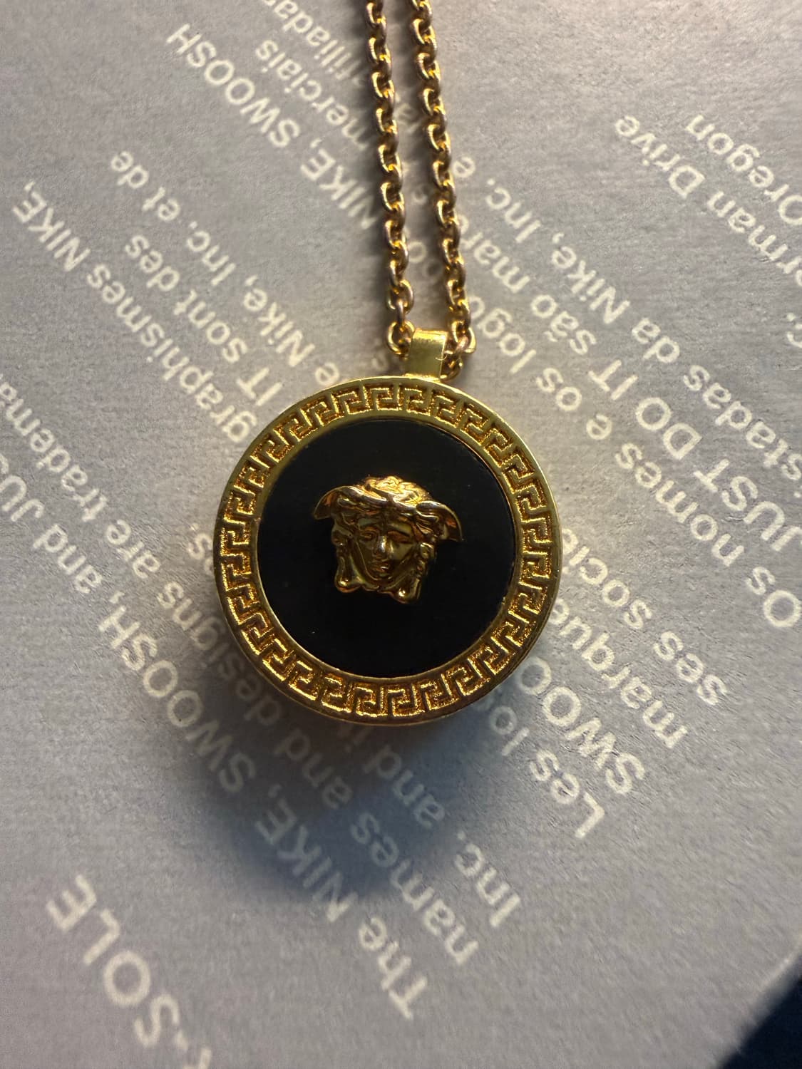 [정품] 베르사체 메두사 목걸이 골드 백화점판 상태좋음 상품이미지2