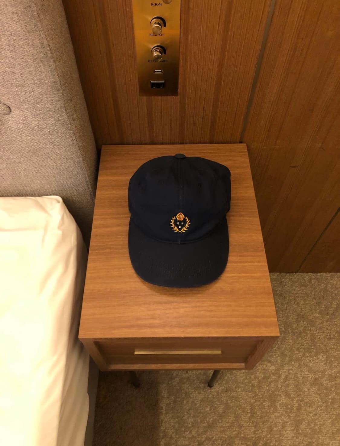 헤리티지플러스 네이비 볼캡 상품이미지1