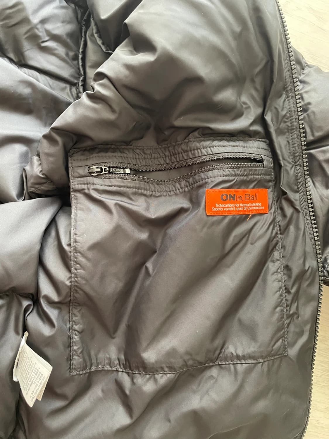 노스페이스 눕시 무광 패딩 s 상품이미지2