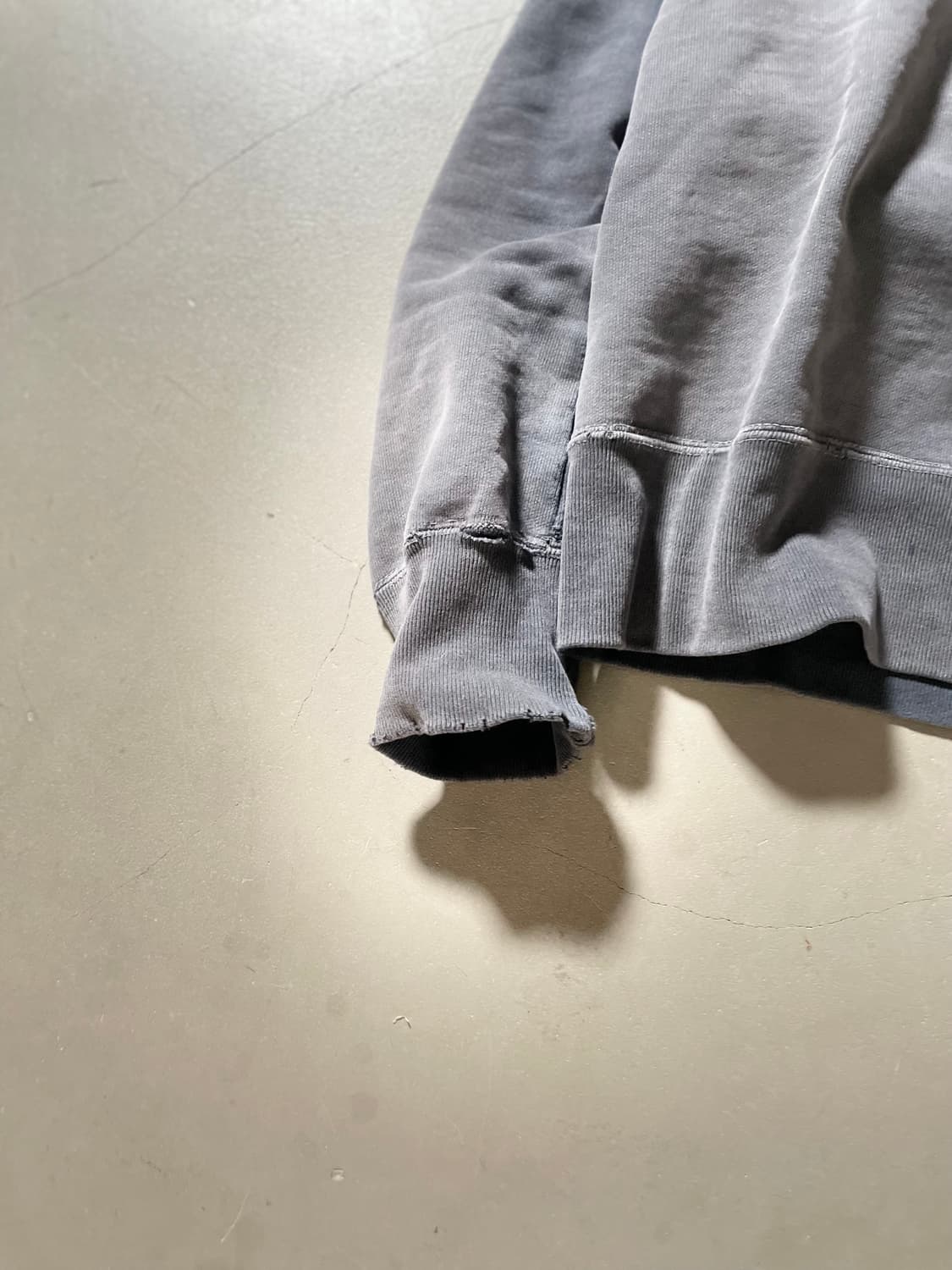 Remi Relief Crewneck Sweatshirt 상품이미지3