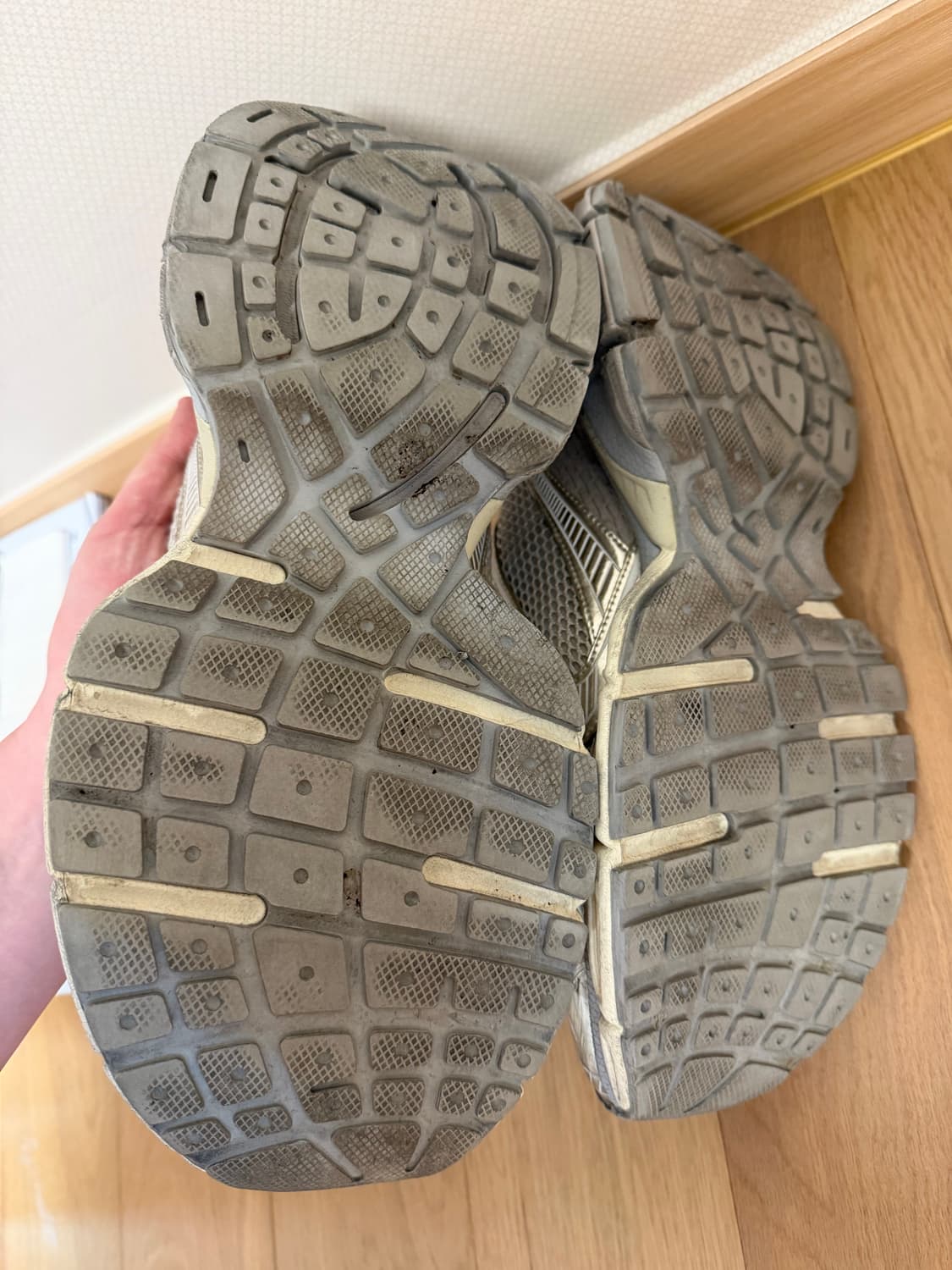 44) 발렌시아가 3xl 에그쉘 상품이미지3