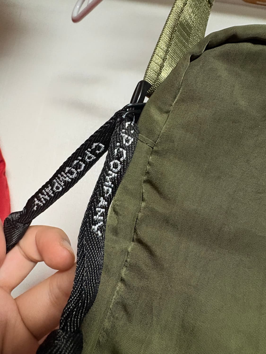 CP컴퍼니 나일론 크로스 백 상품이미지3