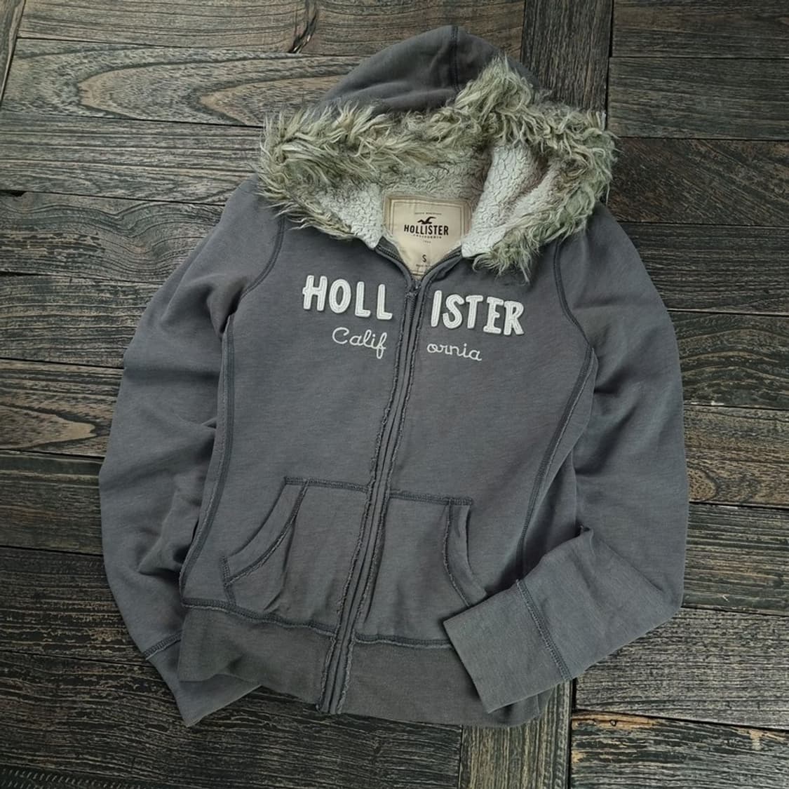 [홀리스터] 빅로고 패치 울푸죠 후드 집업 그레이 M18519 상품이미지1