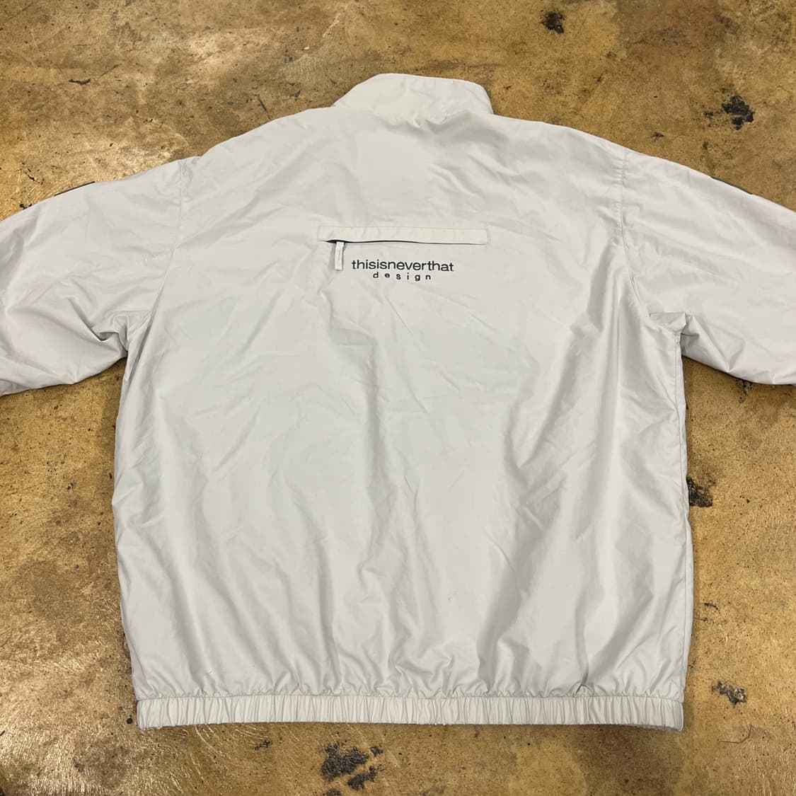 [정품/XL] 디스이즈네버댓 바람막이 자켓 아이보리 b19 상품이미지4