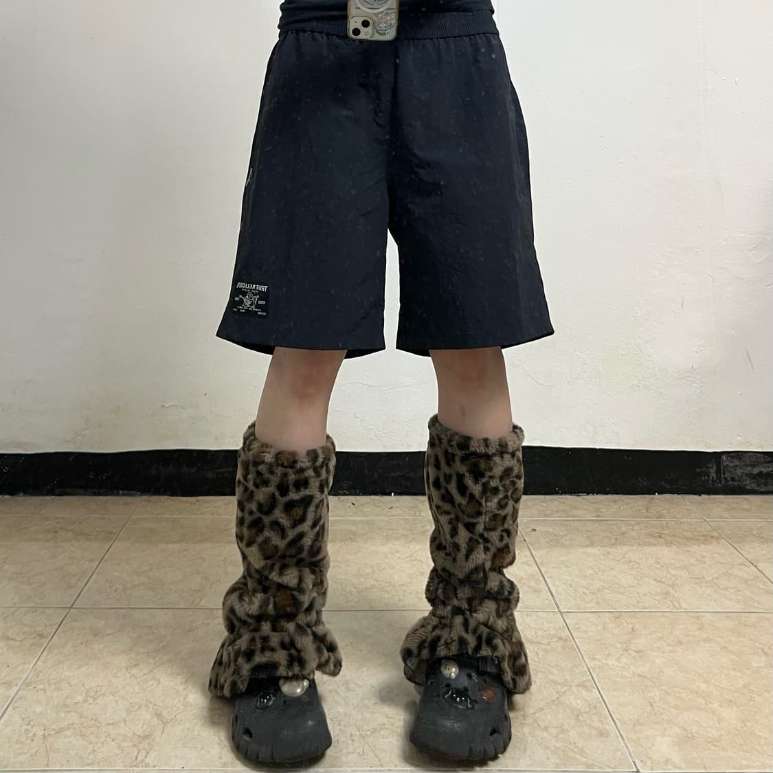 True Religion Woven Shorts  상품이미지1