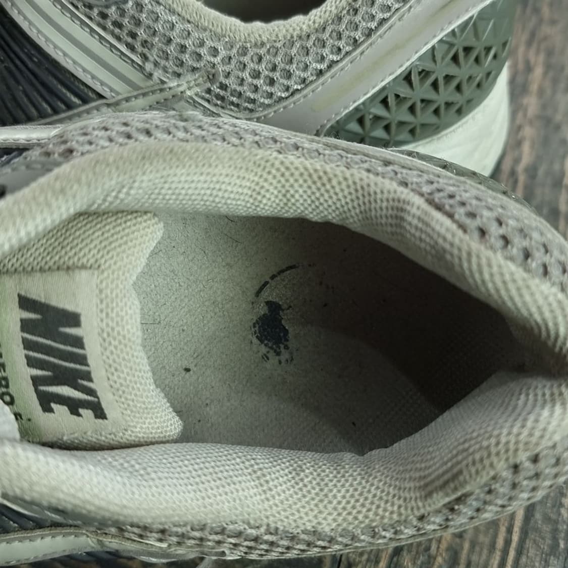 [나이키] 줌 보매로 5 코블스톤 운동화 M19238 상품이미지8