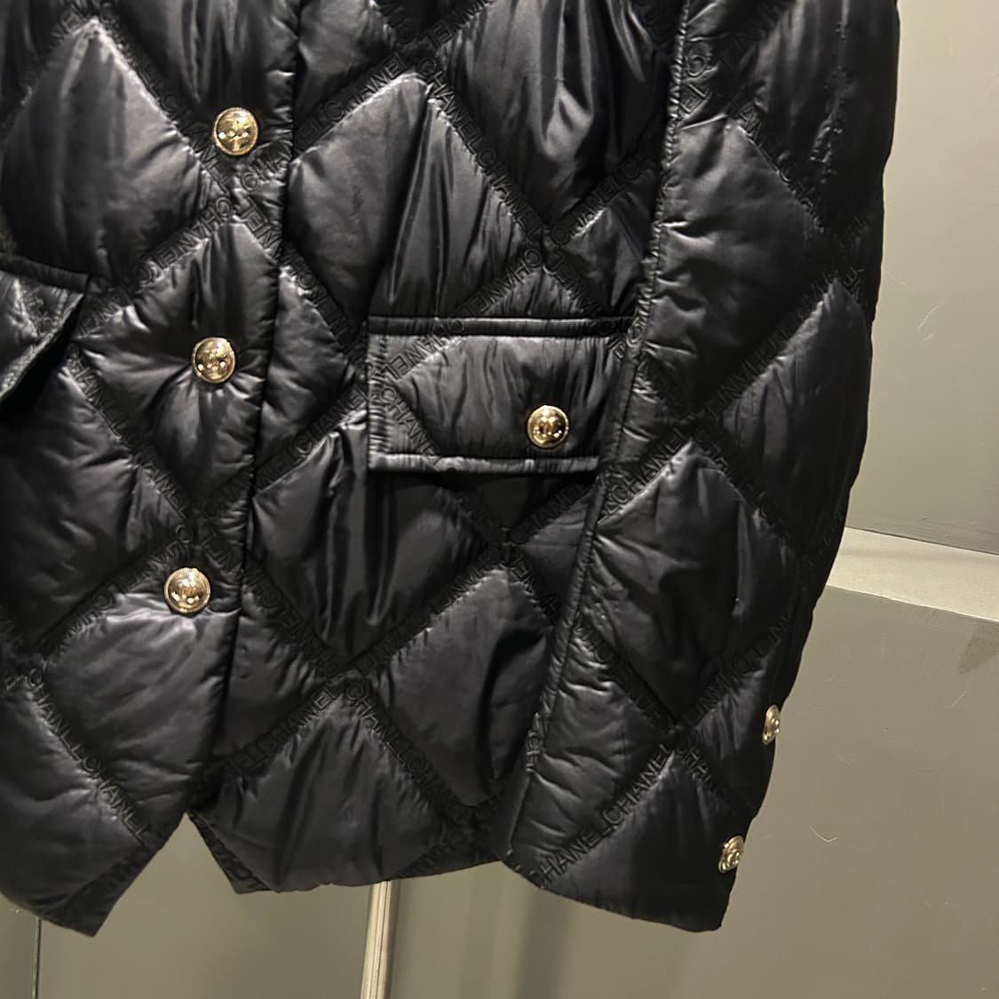 샤넬 제니 런웨이 퀼팅 패딩 자켓 상품이미지7