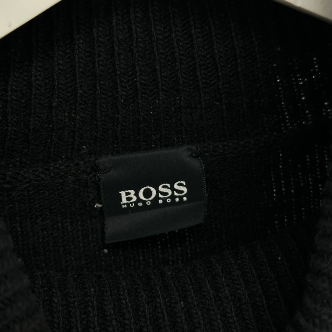 휴고보스 버진울 터틀넥 니트 상품이미지5