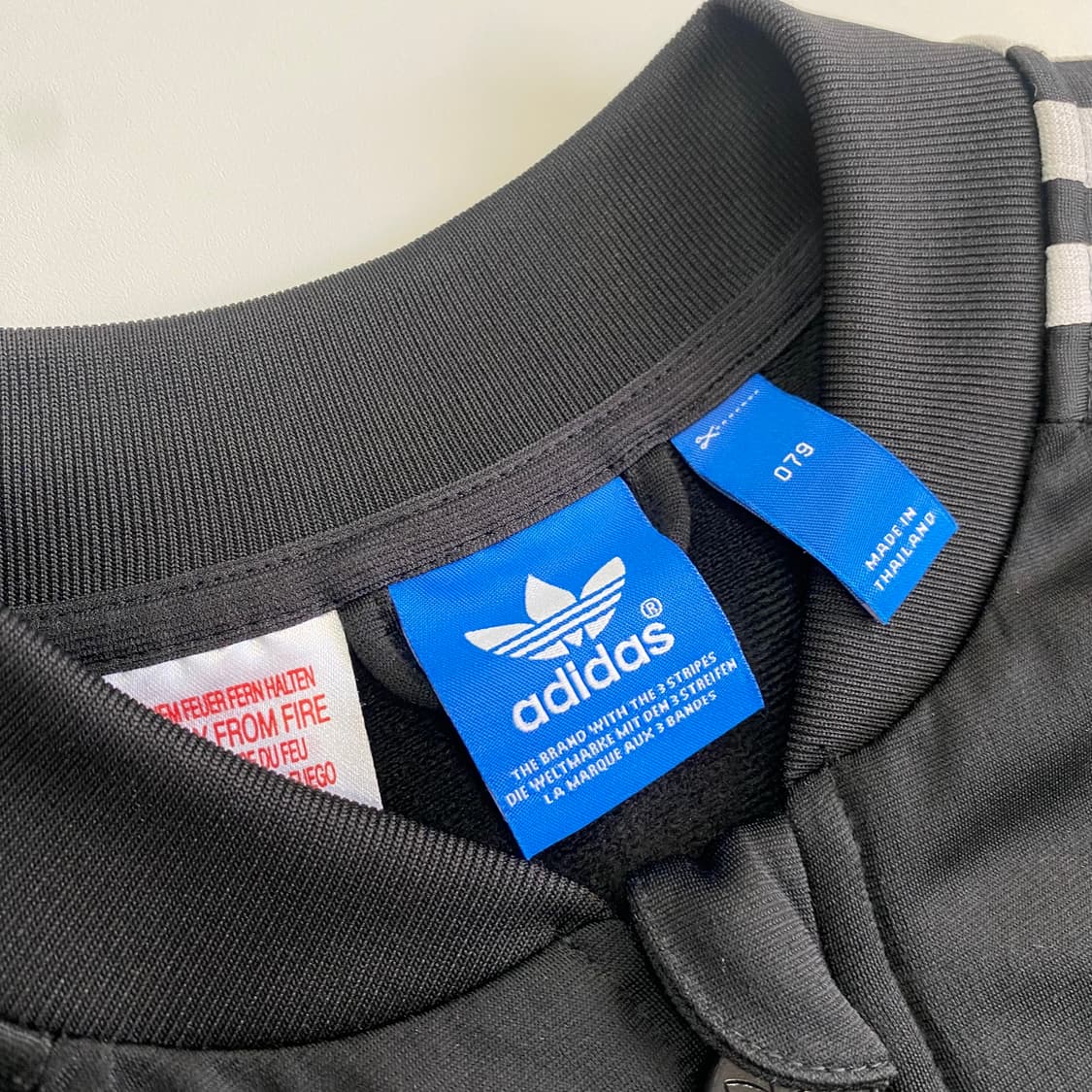 [79] Adidas 슈퍼스타 트랙탑 져지(검흰) 상품이미지5