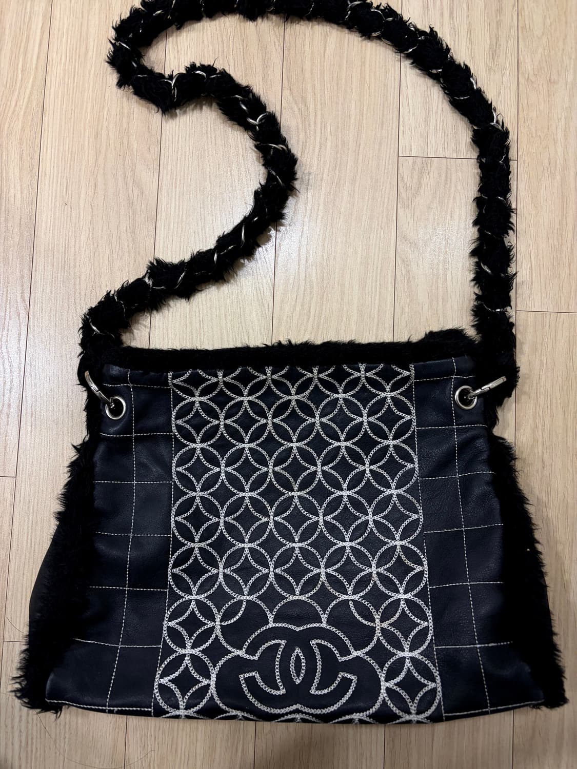 샤넬 트리밍 빈티지 크로스백 상품이미지1