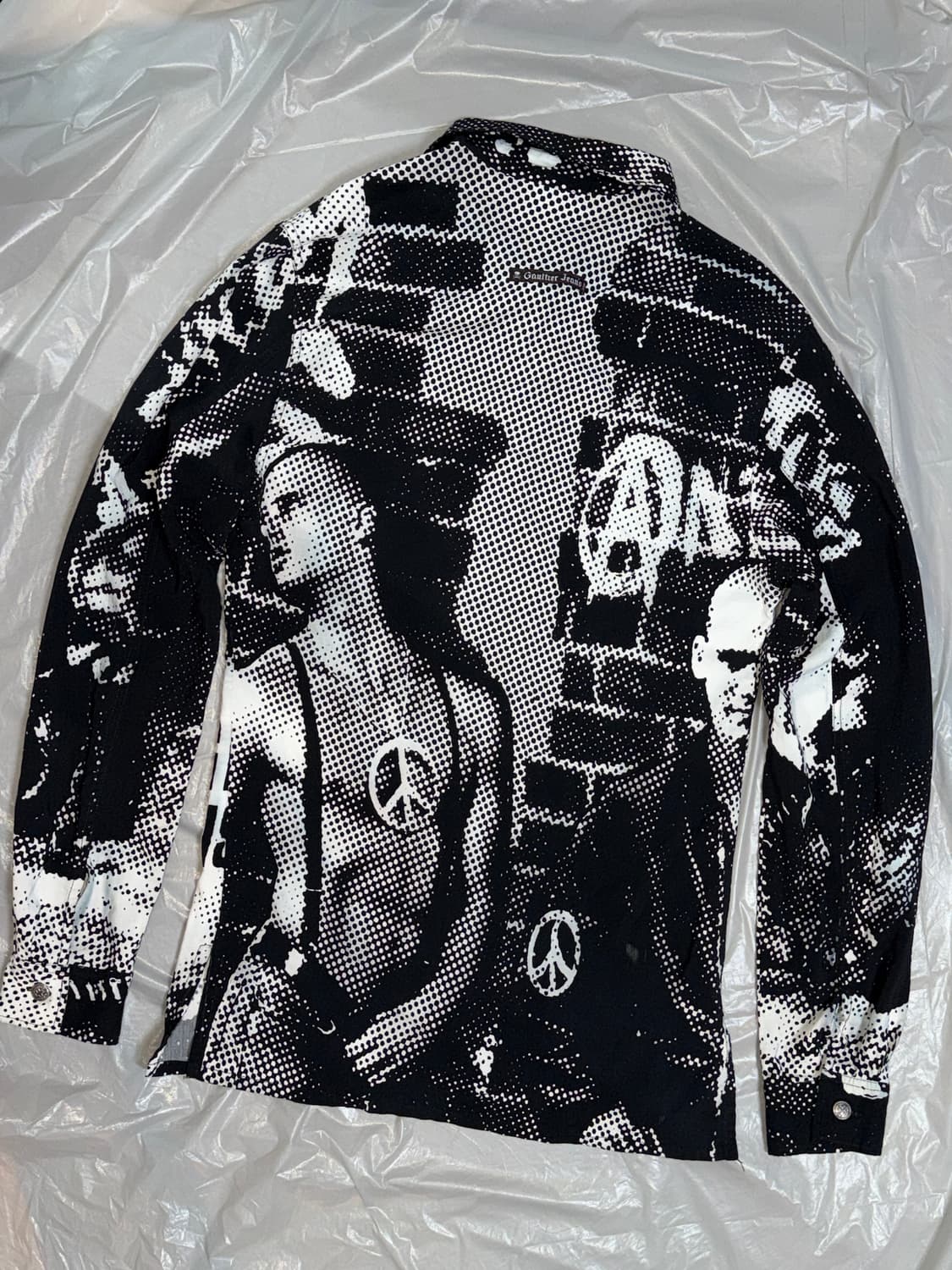 장폴고티에 AW97 fight racism 셔츠 상품이미지2