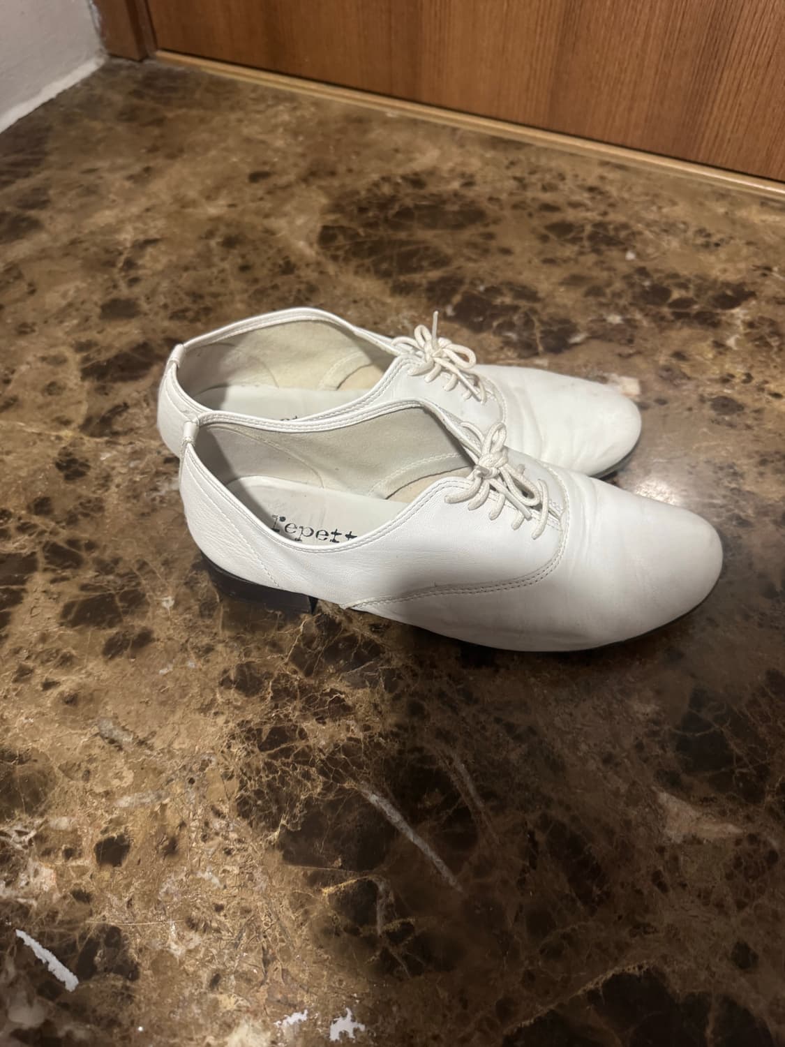 레페토 지지 옥스퍼드 슈즈 화이트 37.5 (240) 상품이미지4