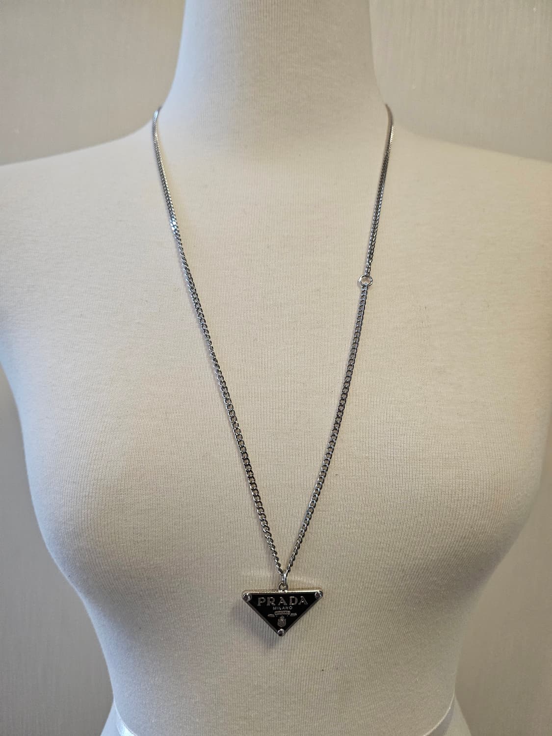 프라다 업사이클링 롱체인 목걸이 블랙 상품이미지7