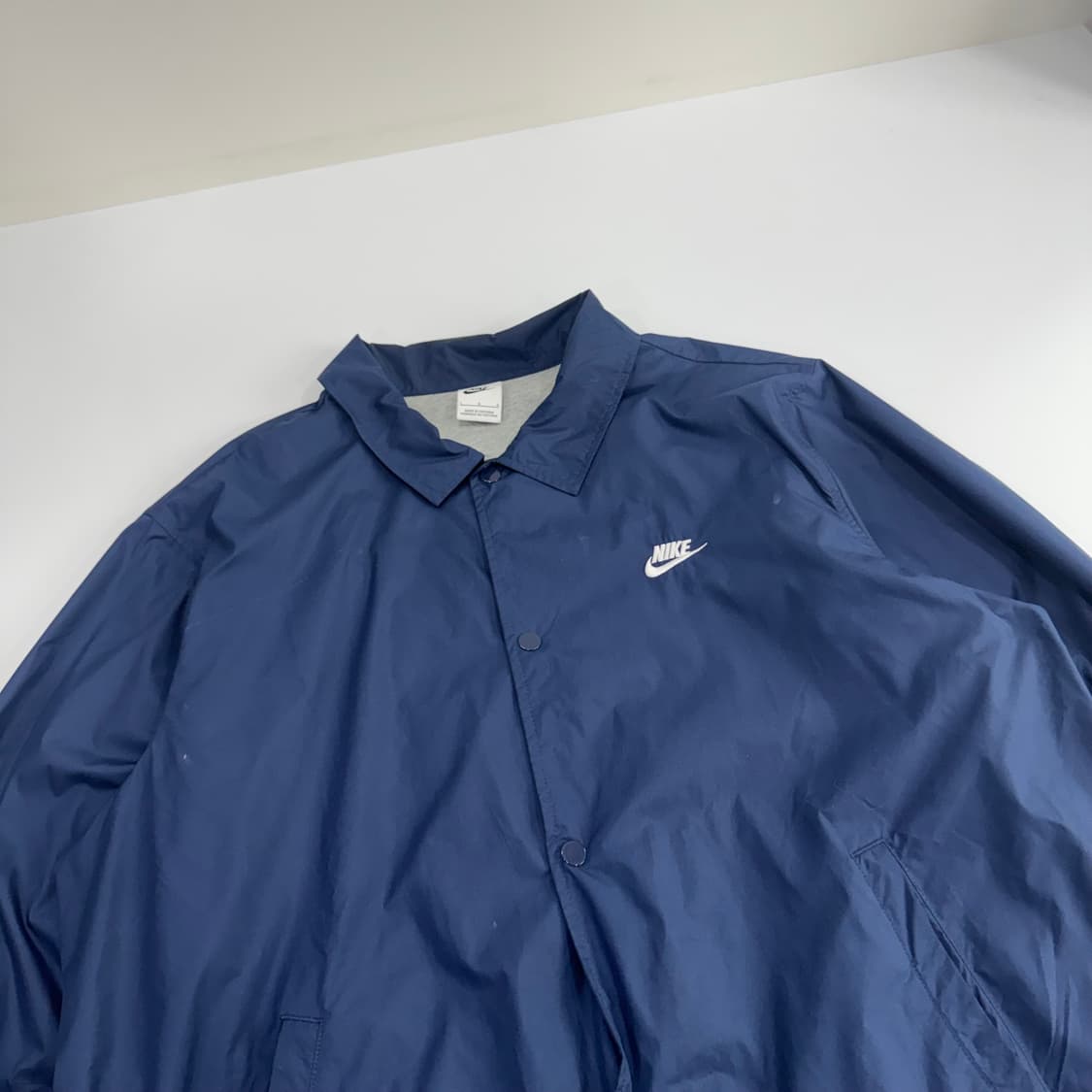 Nike 나이키 화이트 로고 네이비 바람막이 상품이미지4