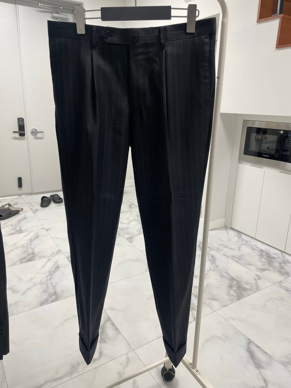 안드레아서울/링자켈 까노니꼬 차콜그레이 스트라이프 수트 / 48(100) 상품이미지7