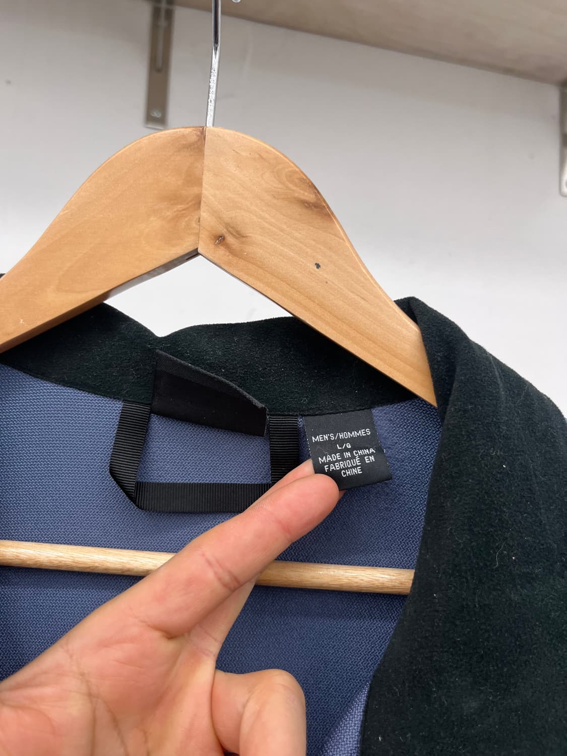 XL) MOUNTAIN HARDWEAR JACKET 상품이미지2