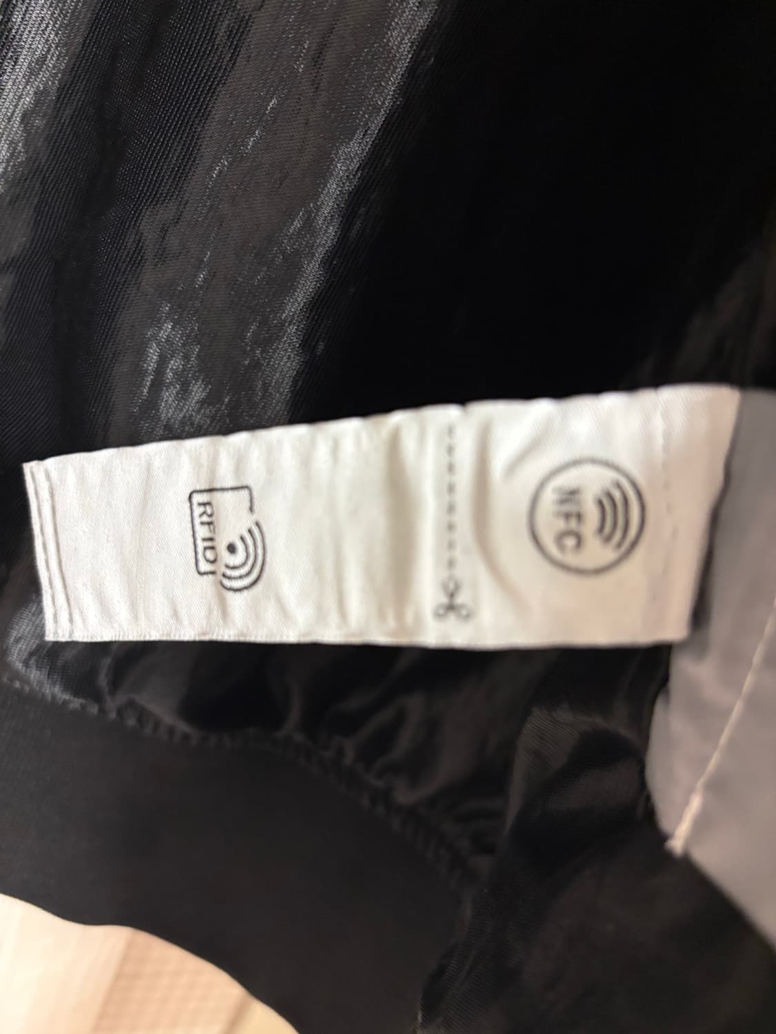 스톤 아일랜드 4100037 크링클랩스 R-NY 윈드 레지스턴트 자켓 블 상품이미지6