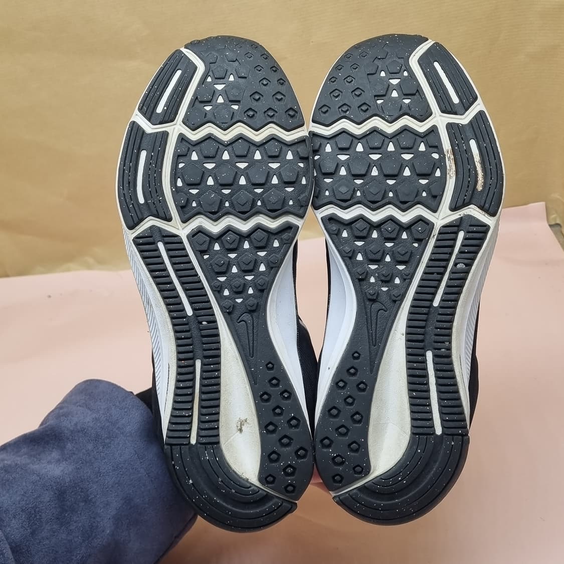 나이키 다운시프터8 여성운동화240  상품이미지3