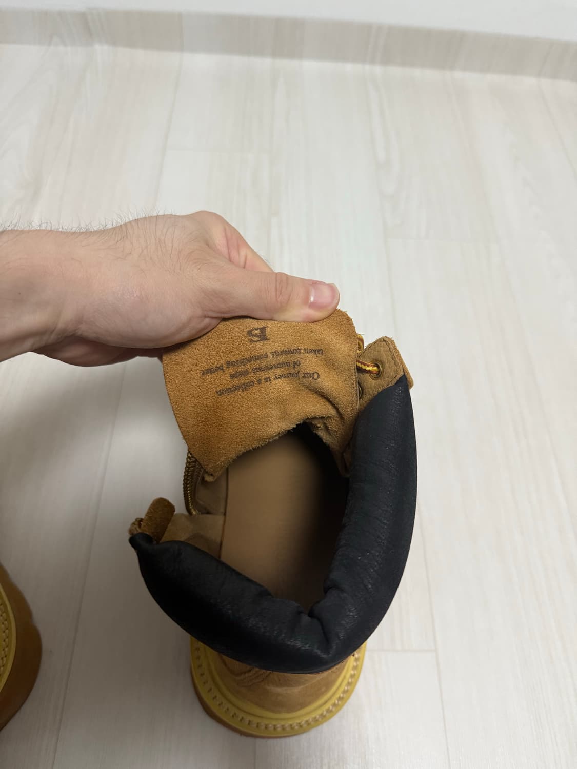 쏘유레슈어 벨루가 카멜 260size 상품이미지5