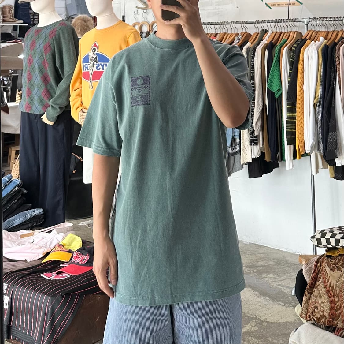 (착용컷) SHIRTPRINT 피그먼트 반팔 티셔츠 (남성용 103) 상품이미지3