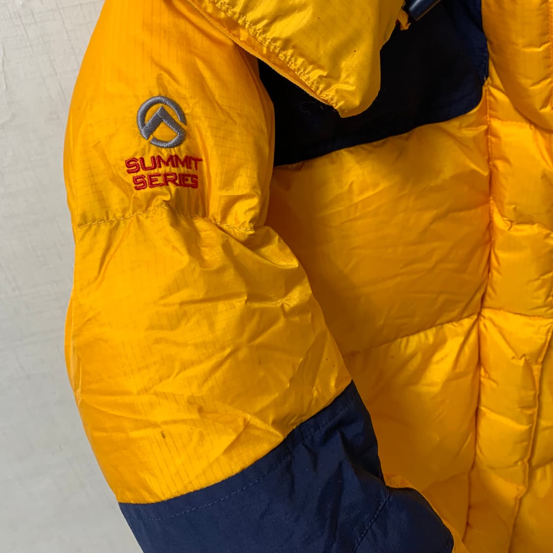 노스페이스 700 구스다운 M 거위털 써밋 패딩 옐로우 상품이미지6