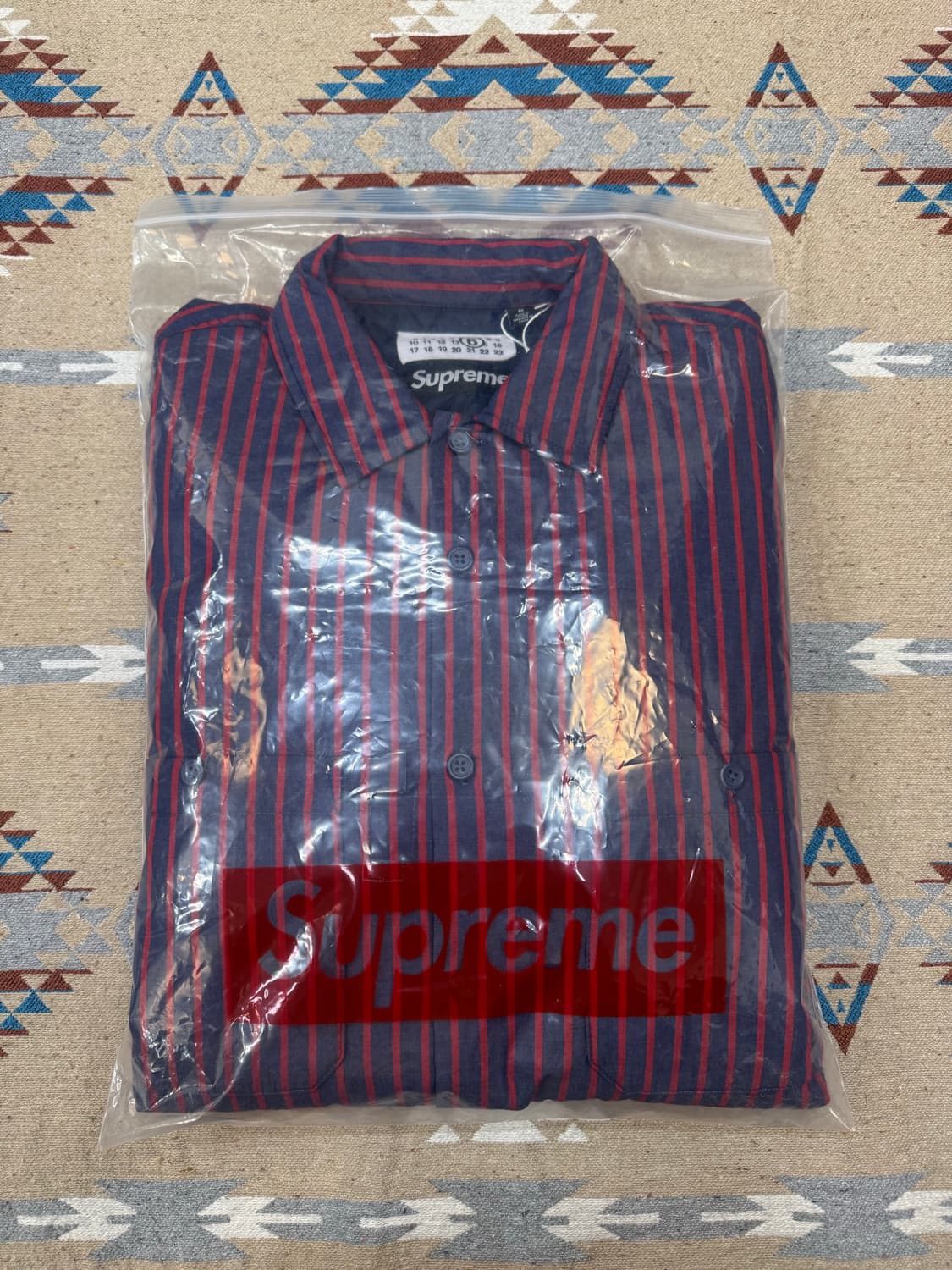 [M] 슈프림 x MM6 메종 마르지엘라 패디드 셔츠 스트라이프 상품이미지9