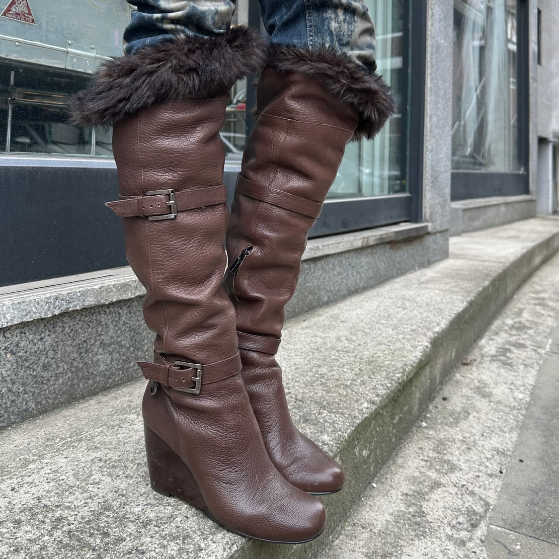 00s 마이클 코어스 웨지 퍼 & 가죽 롱부츠 상품이미지1