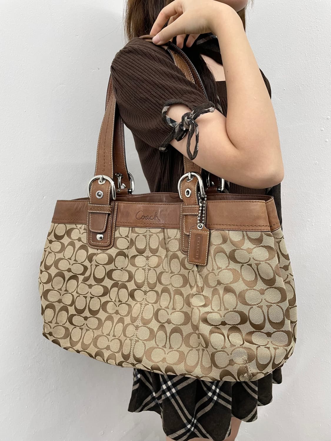 코치 자카드 버클 숄더백 상품이미지1