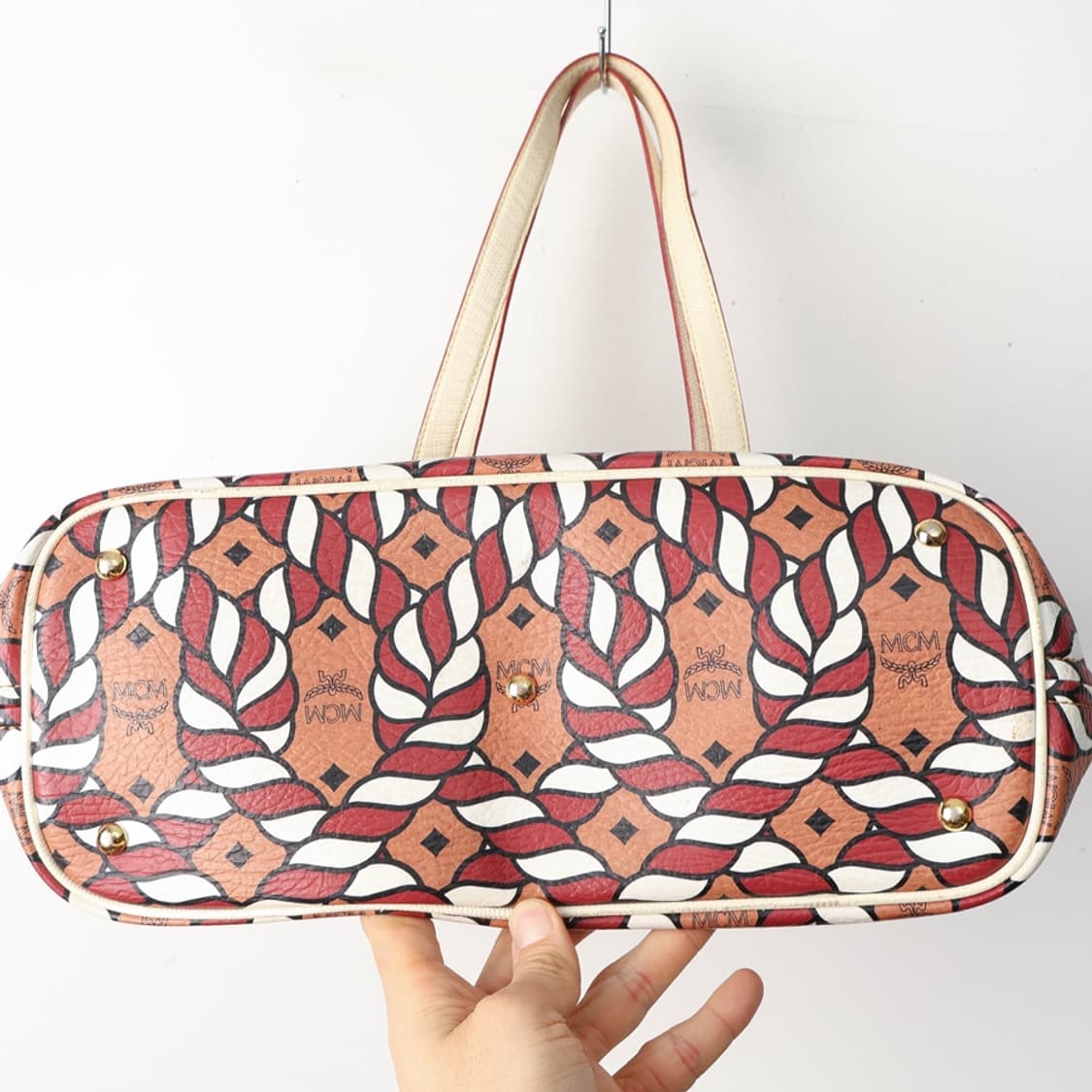 MCM X CRAIG REDMAN 한정판 숄더백 상품이미지4