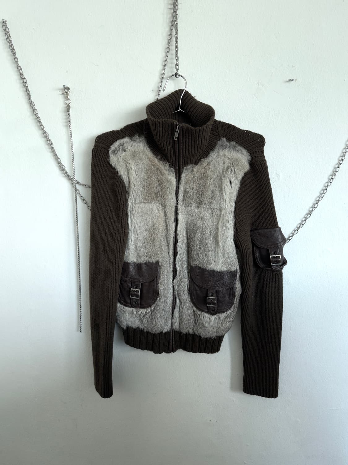 안나수이 james coviello 04FW 래빗퍼 집업 상품이미지1