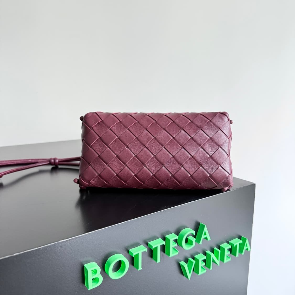 Bottega Veneta보테가베네타 신상 콘서트 파우치백 미니 클러치백 상품이미지8