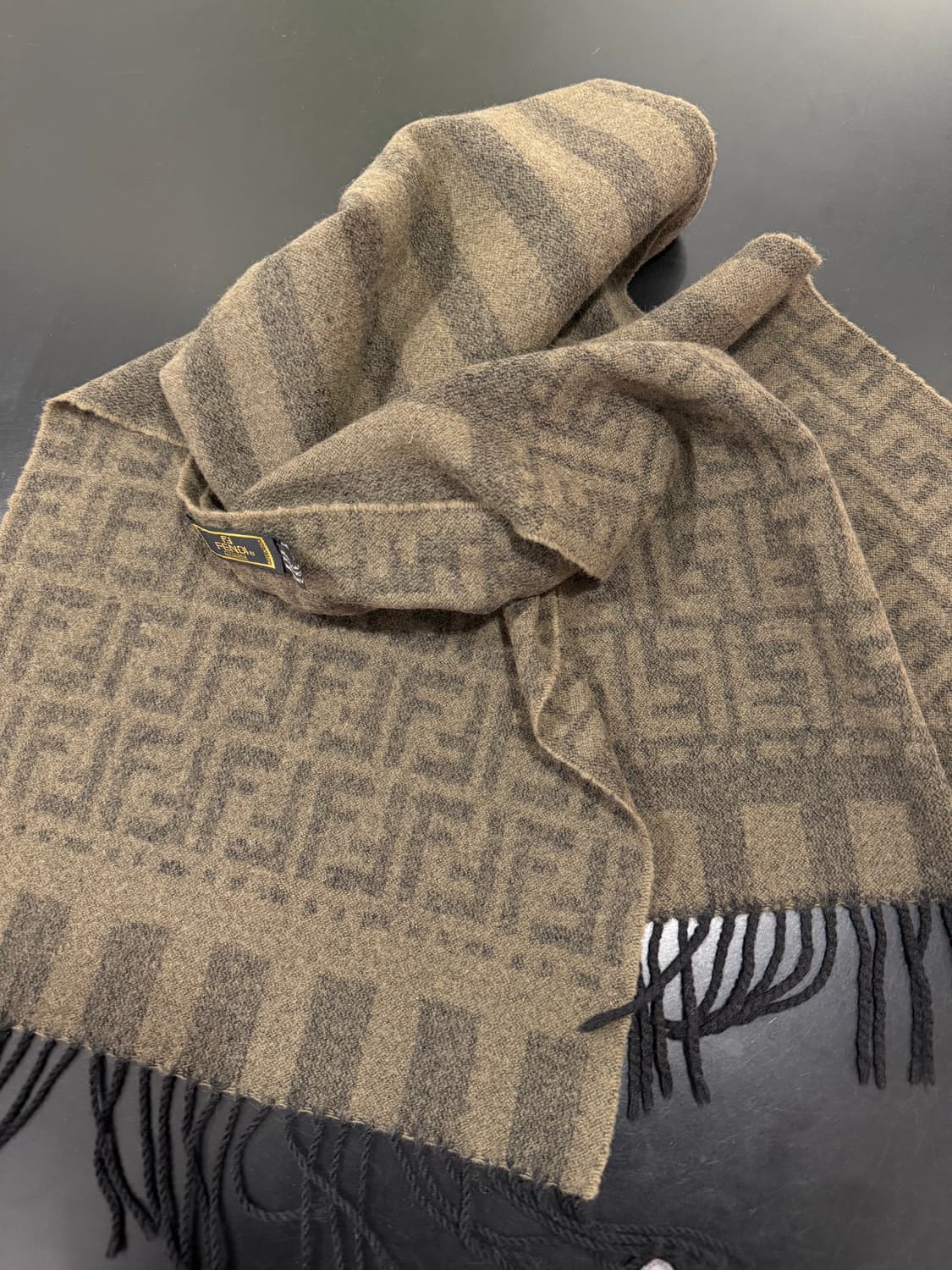 펜디 주카 머플러 상품이미지3