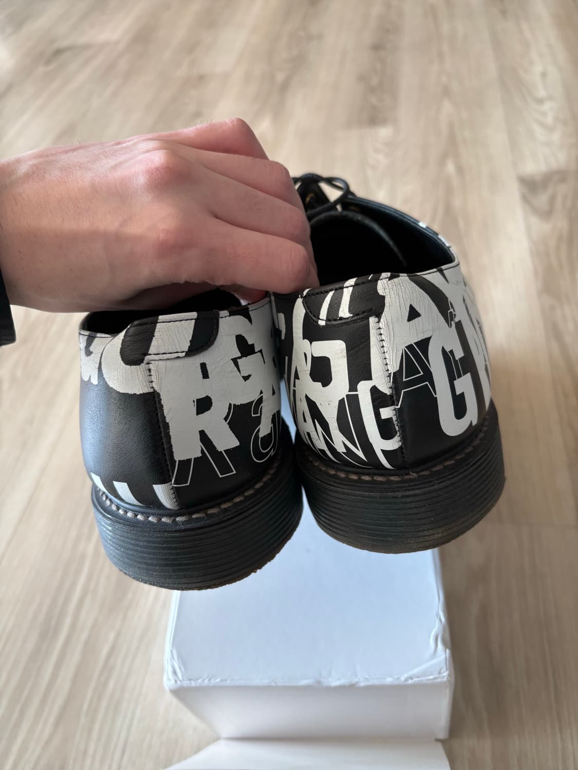 솔로이스트 23aw 레터링 더비슈즈 상품이미지4