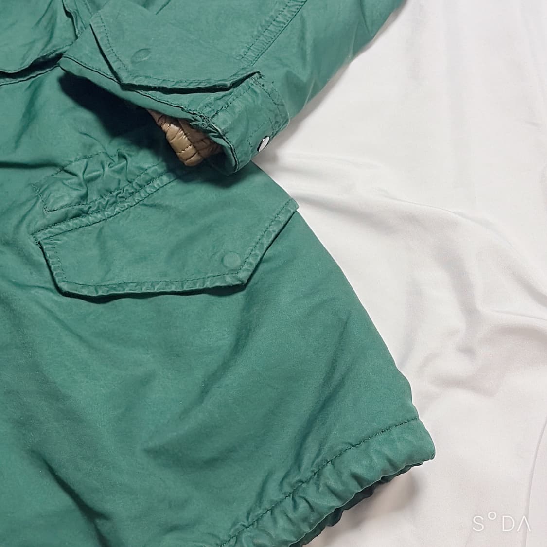 CP컴퍼니 고글 후드 그린 야상 자켓 상품이미지7
