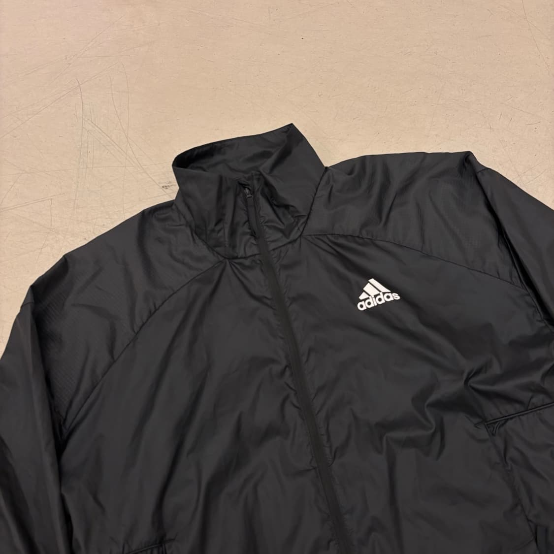 아디다스 백삼선 러닝 바람막이 상품이미지2